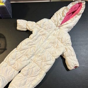 Weatherproof white snowsuit size 6/9 months